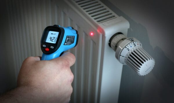 PeakTech® P 4940 Mini IR Thermometer -50°C ... +600°C ~ 12:1 - Image 11