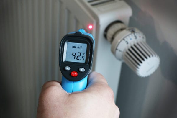 PeakTech® P 4940 Mini IR Thermometer -50°C ... +600°C ~ 12:1 - Image 4